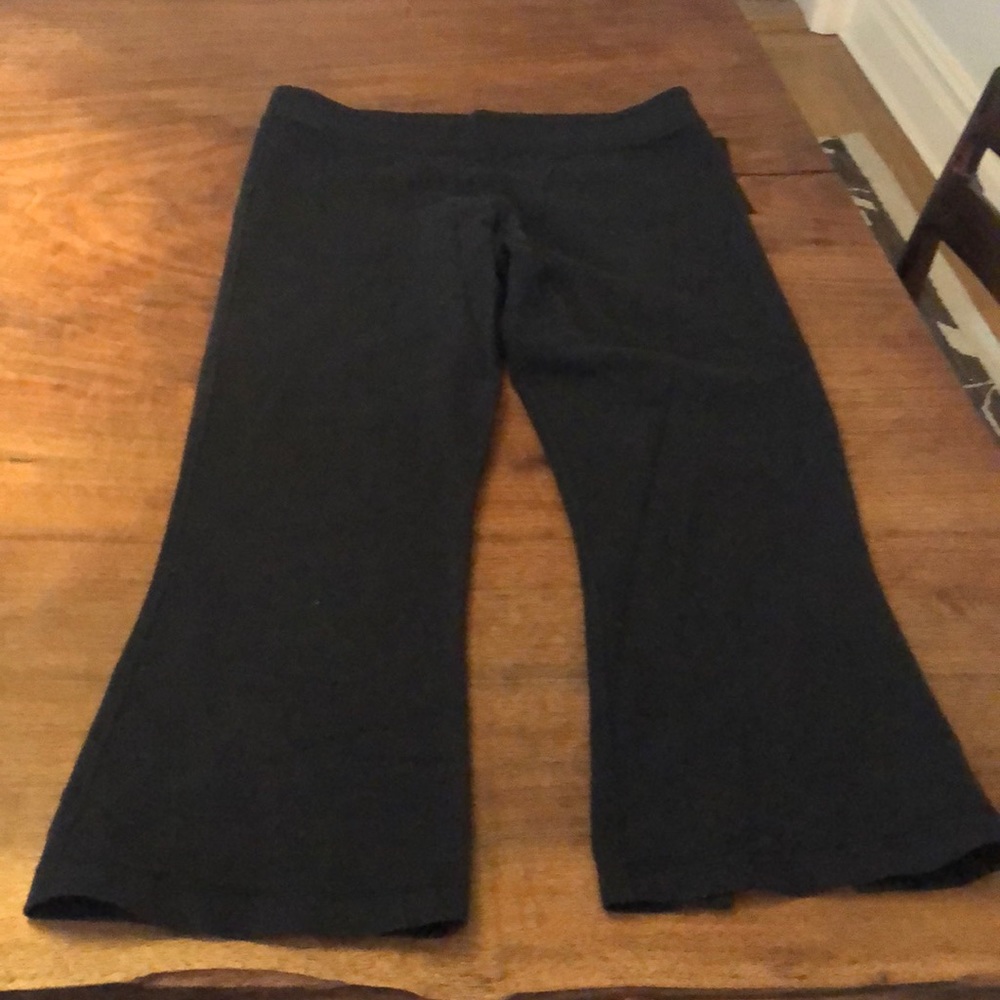 Lululemom cropped black leggings